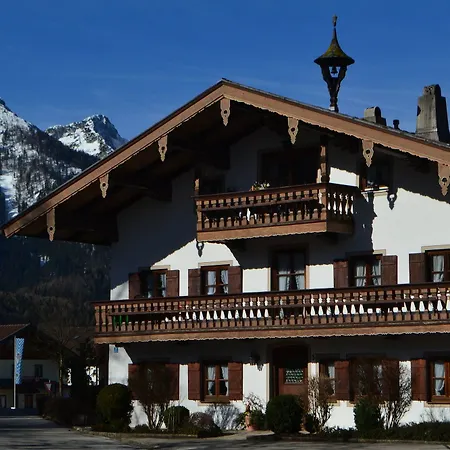 Gaestehaus Beim Kreuzfelder